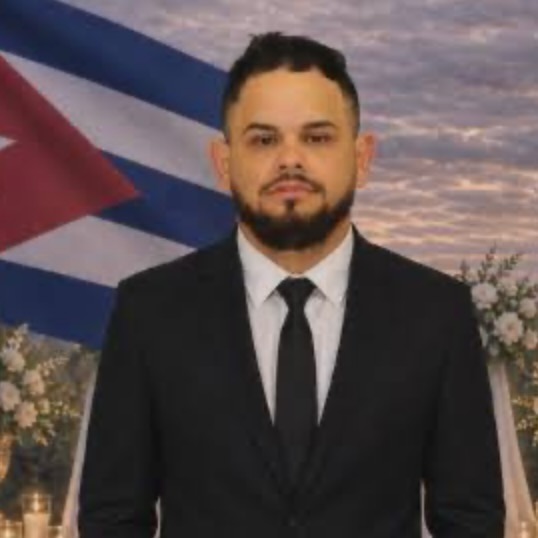 Denny Adán González